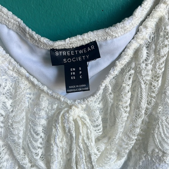 White lace body suit - Picture 2 of 3